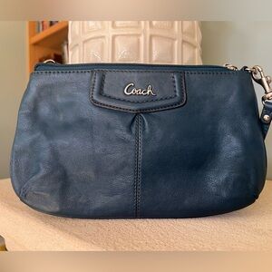 Coach Vintage Ashley Leather Large Wristlet Pleated Clutch in Navy Blue